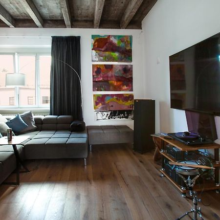 Contemporary Apartment With Fireplace & Terrace Banská Bystrica Eksteriør billede