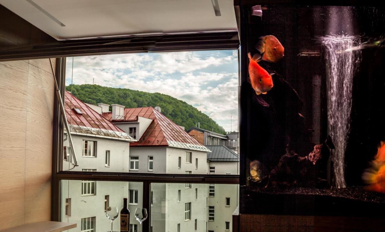 Contemporary Apartment With Fireplace & Terrace Banská Bystrica Eksteriør billede